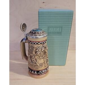 Avon Indians of the American Frontier Lidded Ceramic Beer Stein 1988 New in Box